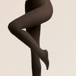 Rajstopy Gabriella Microfibre 100 den chocco kryjące. Brązowe rajstopy i pończochy Gabriella, bez wzorów, z dzianiny. Za 39.90 zł.