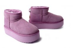 EMU AUSTRALIA W13082 Stinger Micro Flatform mauve mist, botki damskie. Fioletowe botki EMU Australia, na zimę, bez wzorów, ze skóry, bez obcasa, bez zapięcia. Za 699.90 zł.