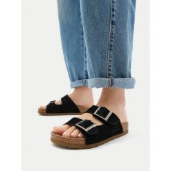 Klapki G-Star. Czarne klapki G-Star, bez wzorów, bez obcasa. Za 179.99 zł.