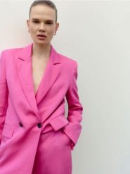 Dwurzędowa marynarka z lnem - fioletowy. Fioletowe marynarki i żakiety Reserved, l, bez wzorów, z lyocellu, klasyczne. W wyprzedaży za 99.99 zł.