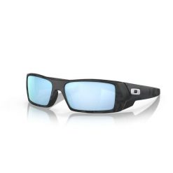 Okulary przeciwsłoneczne Oakley Gascan. Czarne okulary przeciwsłoneczne Oakley, bez wzorów, sportowe. Za 817.00 zł.