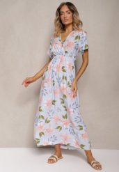 Jasnoniebieska Taliowana Sukienka w Kwiaty z Dodatkiem Bawełny z Kopertowym Dekoltem Navianes. Niebieskie sukienki Renee, na lato, l, bez wzorów, z bawełny, klasyczne, bez kołnierzyka, bez ramiączek, maxi, kopertowe. Za 49.99 zł.