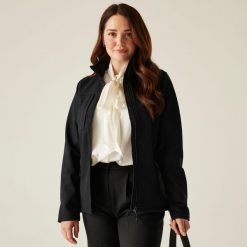 Softshell roboczy damski Octagon. Niebieskie kurtki sportowe Regatta, na lato, bez wzorów, z softshellu, bez kaptura, trekkingowe. Za 219.99 zł.