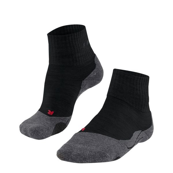 Krótkie skarpety damskie Falke TK2 Explore. Czarne skarpety Falke, bez wzorów, z elastanu. Za 149.50 zł.