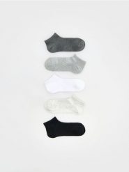 Skarpetki z bawełną 5 pack - jasnoszary. Szare skarpety Reserved, bez wzorów, z bawełny. Za 49.99 zł.
