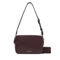 Torebka Calvin Klein. Czerwone torebki klasyczne Calvin Klein, bez wzorów, bez dodatków. Za 429.99 zł.