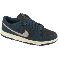 Buty sportowe Sneakersy unisex, W Dunk Low. Szare obuwie sportowe Nike, bez zapięcia, trekkingowe. Za 499.99 zł.