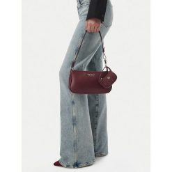 Torebka Nine West. Czerwone torebki klasyczne Nine West, bez wzorów, bez dodatków. Za 169.99 zł.