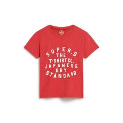 Dopasowana koszulka z nadrukiem 3D dla kobiet Superdry. Czerwone koszulki sportowe Superdry, bez wzorów, bez ramiączek. Za 153.05 zł.