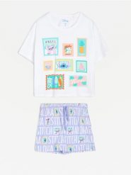 Bawełniana piżama dwuczęściowa z nadrukiem Stitch - biały. Białe piżamy Sinsay, bez wzorów, z bawełny, bez ramiączek. Za 49.99 zł.