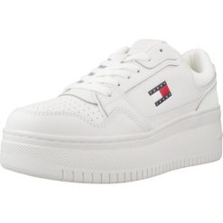 Kapcie TOMMY JEANS TJW RETRO BASKET FLATFOR Biały. Białe obuwie domowe TOMMY HILFIGER, bez wzorów, z jeansu, bez zapięcia. Za 484.16 zł.
