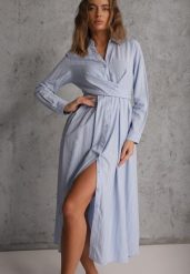 Niebieska Wiskozowa Sukienka o Koszulowym Kroju z Marszczoną Talią Abilera. Niebieskie sukienki Renee, na co dzień, l, bez wzorów, z wiskozy, eleganckie, bez kołnierzyka, bez ramiączek, maxi, koszulowe. Za 149.99 zł.