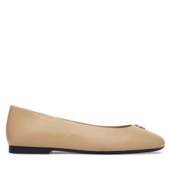 Baleriny Tommy Hilfiger. Brązowe baleriny TOMMY HILFIGER, bez wzorów, bez obcasa. Za 409.99 zł.