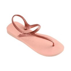 Klapki Havaianas Model Flash Urban Kolor Rose. Czerwone klapki Havaianas, bez wzorów, z gumy, bez obcasa. Za 83.99 zł.