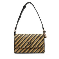 Torebka Guess. Czarne torebki klasyczne Guess, z aplikacjami, bez dodatków. Za 339.99 zł.