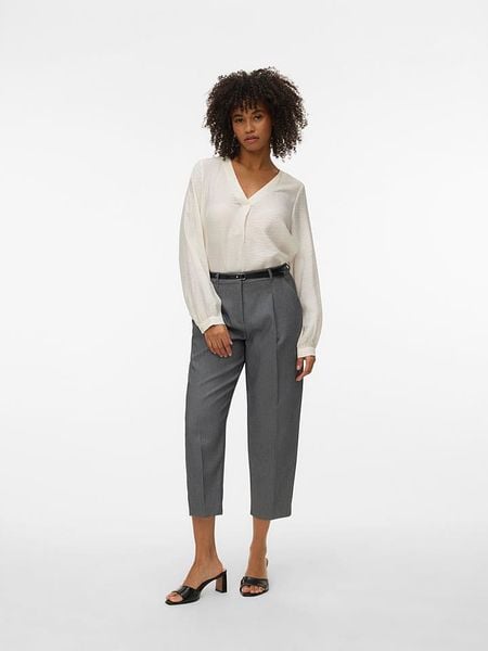 Vero Moda Bluzka "Urli" w kolorze kremowym rozmiar: S. Brązowe bluzki Vero Moda, s, bez wzorów, z wiskozy, klasyczne, bez kołnierzyka, bez ramiączek. Za 98.64 zł.