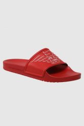 EMPORIO ARMANI Klapki czerwone z logo. Czerwone klapki Emporio Armani, bez wzorów, bez obcasa. W wyprzedaży za 209.99 zł.