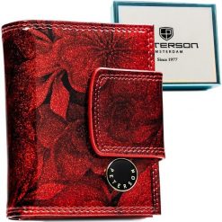 Elegancki, czerwony portfel damski ze skóry naturalnej i ekologicznej zamykany na zatrzask i bigiel PTN PS329-FDS Peterson. Czerwone portfele Peterson, bez wzorów, ze skóry. Za 99.99 zł.
