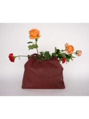 Victor & Hugo Paris Skórzana torebka "Reina" w kolorze bordowym - 33 x 31 x 16 cm rozmiar: onesize. Czerwone torby na ramię Victor & Hugo Paris, bez wzorów, z materiału, na ramię, bez dodatków. Za 426.40 zł.