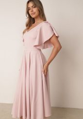 Różowa Koktajlowa Sukienka o Rozkloszowanym Kroju z Falbanami Zamiast Rękawów Ghala. Czerwone sukienki Born2be, na co dzień, l, bez wzorów, eleganckie, bez kołnierzyka, bez ramiączek, maxi, proste. Za 299.99 zł.