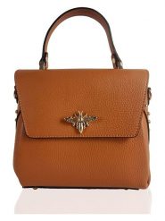 ORE10 Skórzana torebka "Liman" w kolorze jasnobrązowym - 22 x 22 x 12 cm rozmiar: onesize. Brązowe torby na ramię ORE10, z aplikacjami, z materiału, przez ramię, bez dodatków. Za 260.99 zł.