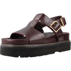 Sandały CLARKS ORIANNA SKY Bordeaux. Czerwone sandały Clarks, bez wzorów, ze skóry, bez obcasa, bez zapięcia. Za 432.99 zł.