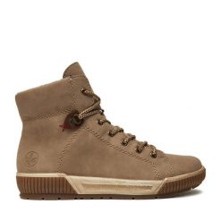 Botki Rieker. Brązowe botki Rieker, bez wzorów, bez obcasa, na płaskiej podeszwie, bez zapięcia. Za 359.99 zł.