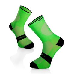 Skarpety rowerowe SKARPETKI ROWEROWE LEKKIE Fluo Green. Zielone skarpety TRY TO FLY, bez wzorów, z elastanu. Za 58.29 zł.