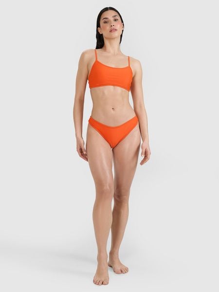 4F Dół od bikini damski - pomarańczowy L. Brązowe szorty 4f, bez wzorów, z elastanu, klasyczne. W wyprzedaży za 29.99 zł.