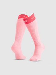 4F Skarpety narciarskie damskie - różowe 35-38. Czerwone skarpety 4f, bez wzorów, prążkowane. Za 79.99 zł.