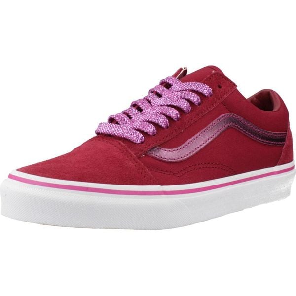 Buty VANS OLD SKOOL MTLC Bordeaux. Czerwone trekkingi Vans, ze skóry, trekkingowe. Za 404.50 zł.