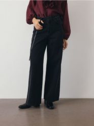 Jeansy wide leg ze sznurkami - czarny. Czarne jeansy Reserved, bez wzorów, z podwyższonym stanem. W wyprzedaży za 119.99 zł.