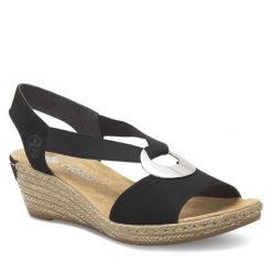 Sandały Rieker. Czarne sandały Rieker, bez wzorów, bez obcasa, na koturnie, bez zapięcia. Za 299.99 zł.
