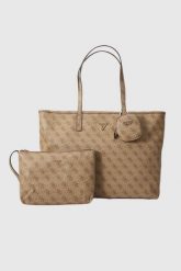 GUESS Beżowa shopperka damska Power Play. Brązowe shopper Guess, z aplikacjami, ze skóry ekologicznej, duże, bez dodatków. W wyprzedaży za 582.39 zł.