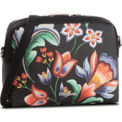 Torebka DESIGUAL - 18WAXPBQ 2000. Czarne listonoszki Desigual, bez wzorów, ze skóry ekologicznej, bez dodatków. W wyprzedaży za 189.00 zł.