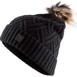 Czapka damska CAD603 - głęboka czerń - Outhorn. Czapki Outhorn, bez wzorów, z materiału. W wyprzedaży za 14.99 zł.