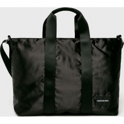 Calvin Klein Jeans - Torebka. Czarne shopper Calvin Klein Jeans, bez wzorów, z jeansu, casualowe, na ramię, duże, bez dodatków. W wyprzedaży za 269.90 zł.