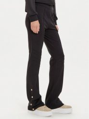 Liu Jo Sport Spodnie materiałowe TF4027 JS182 Czarny Regular Fit. Czarne spodnie materiałowe Liu Jo Sport, s, bez wzorów, z materiału. Za 299.99 zł.