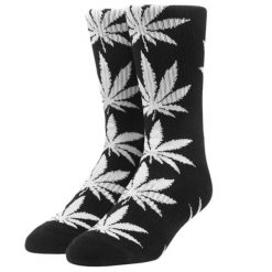 Skarpetki turystyczne HUF Essentials Plantlife. Czarne skarpety HUF, bez wzorów, z bawełny. W wyprzedaży za 59.00 zł.