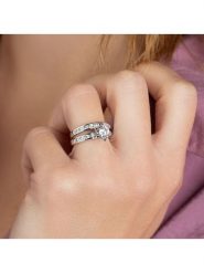 L'atelier précieux Srebrny pierścionek z cyrkoniami rozmiar: 64. Szare pierścionki l'Atelier precieux, z cyrkonią, srebrne. Za 152.99 zł.