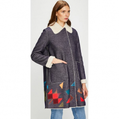Trussardi Jeans - Płaszcz. Niebieskie płaszcze Trussardi Jeans, s, bez wzorów, z jeansu, bez kaptura. W wyprzedaży za 749.90 zł.