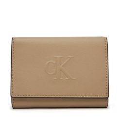 Mały Portfel Damski Calvin Klein Jeans. Brązowe portfele Calvin Klein Jeans, bez wzorów, z jeansu. Za 139.99 zł.