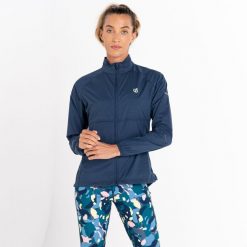 Kurtka turystyczna damska Resilent II Dare 2B. Niebieskie kurtki sportowe Dare 2b, xs, bez wzorów, z softshellu, bez kaptura, trekkingowe. W wyprzedaży za 74.99 zł.