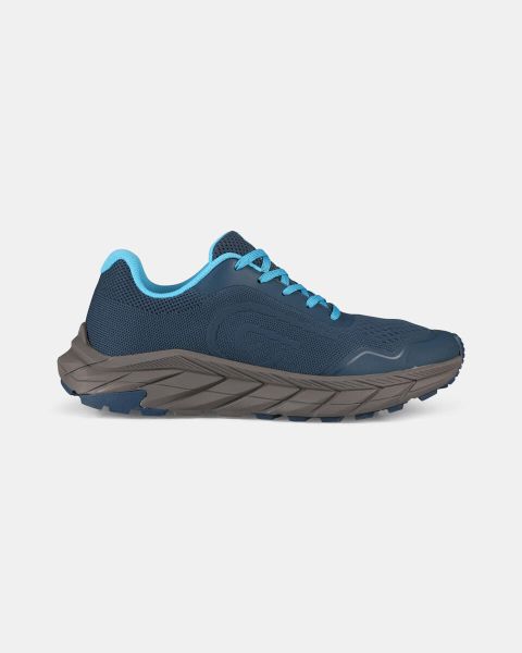 Niskie buty trekkingowe Kilpi Mounty. Czarne trekkingi Kilpi, z materiału, do biegania. Za 256.81 zł.