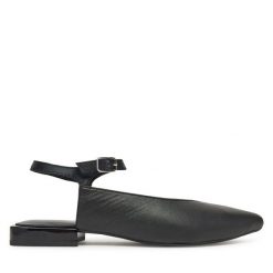 Sandały Gioseppo. Czarne sandały Gioseppo, bez wzorów, bez obcasa, na płaskiej podeszwie, bez zapięcia. Za 299.99 zł.