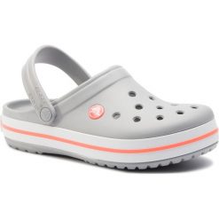 Klapki CROCS - Crocband 11016 Light Grey/Bright Coral. Szare klapki Crocs, bez wzorów, z materiału, bez obcasa. W wyprzedaży za 159.00 zł.