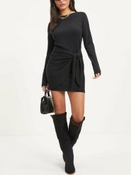 Milan Kiss Sukienka w kolorze czarnym rozmiar: M. Czarne sukienki Milan Kiss, m, bez wzorów, prążkowane, bez kołnierzyka, bez ramiączek, mini. Za 126.99 zł.