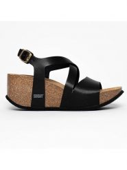Sunbay Sandały "Adelaide" w kolorze czarnym na koturnie rozmiar: 40. Czarne sandały Sunbay, bez wzorów, z materiału, z otwartym noskiem, bez obcasa, na koturnie, bez zapięcia. Za 204.88 zł.