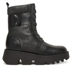 Botki Fly London. Czarne botki Fly London, bez wzorów, bez obcasa, na płaskiej podeszwie, bez zapięcia. Za 669.99 zł.