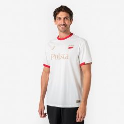 Koszulka piłkarska Polska dla kibiców. Białe bluzki KIPSTA, m, bez wzorów, z materiału, sportowe, bez kołnierzyka, bez ramiączek. Za 44.99 zł.